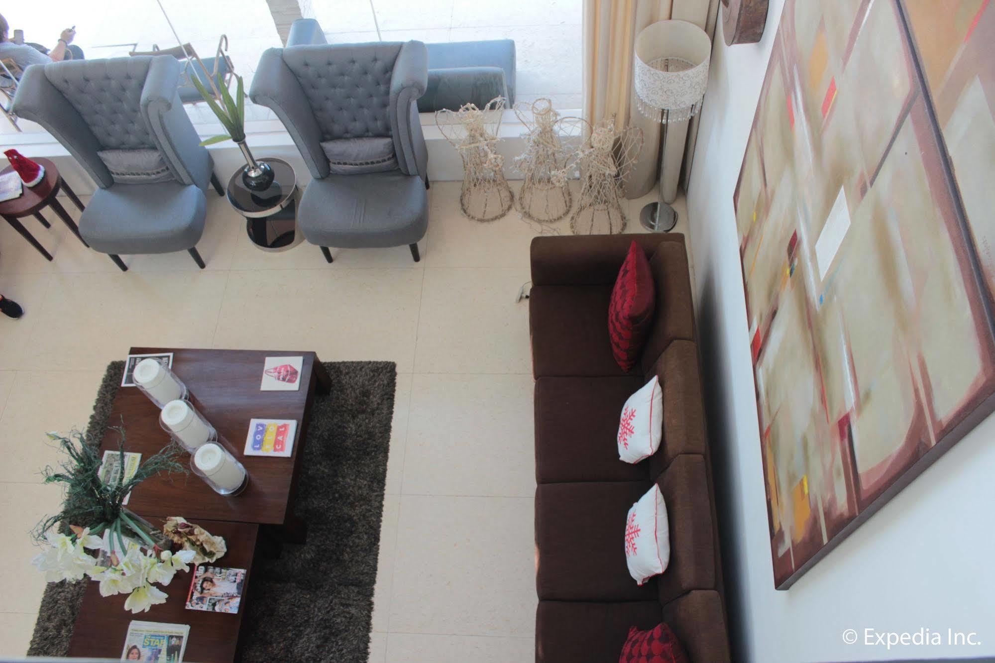Segara Suites Olongapo City Exteriör bild