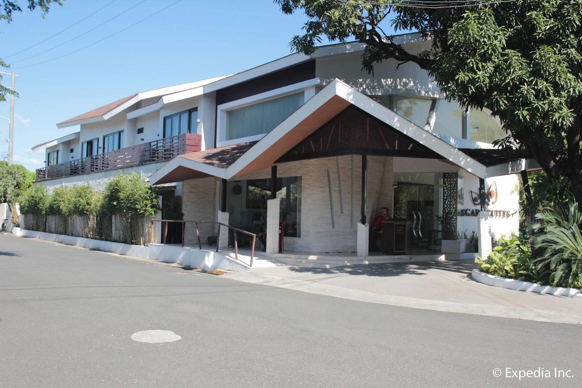 Segara Suites Olongapo City Exteriör bild
